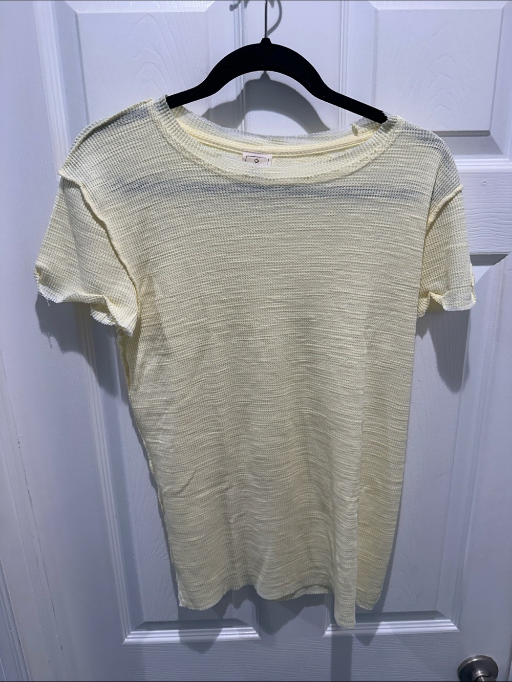 We The Free Pale Yellow Short Sleeve Knit Tee Size XL